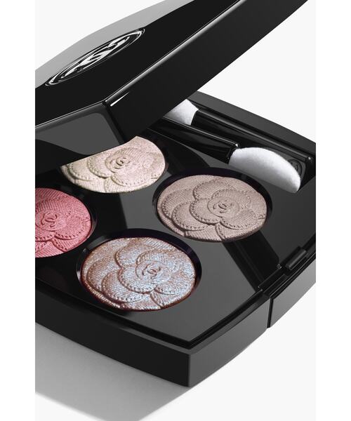 CHANEL（シャネル）の「レ キャトル オンブル ユートピア 4色アイシャドウ（マルチ エフェクト）（アイシャドウ・レディース・387 ユートピア・FREE）」の2枚目の写真