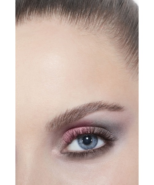 CHANEL（シャネル）の「レ キャトル オンブル ユートピア 4色アイシャドウ（マルチ エフェクト）（アイシャドウ・レディース・387 ユートピア・FREE）」の5枚目の写真