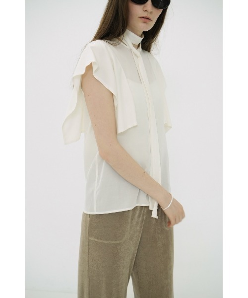 CLANE(クラネ)の「CLANE/クラネ/SQUARE SLEEVE BLOUSE(シャツ/ブラウス・レディース・ブラック/ブルー/ホワイト・1)」の13枚目の写真