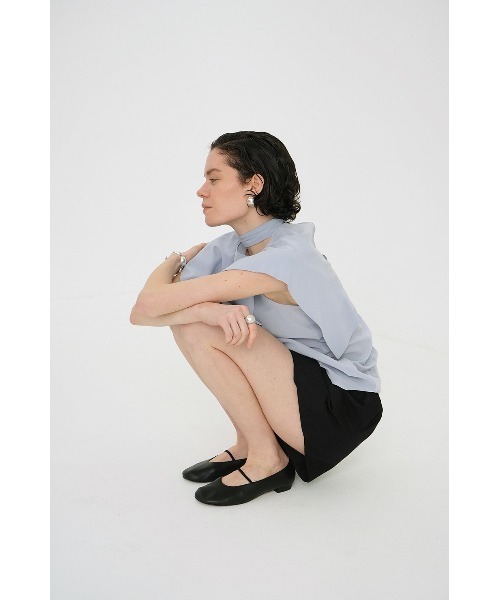 CLANE(クラネ)の「CLANE/クラネ/SQUARE SLEEVE BLOUSE(シャツ/ブラウス・レディース・ブラック/ブルー/ホワイト・1)」の6枚目の写真