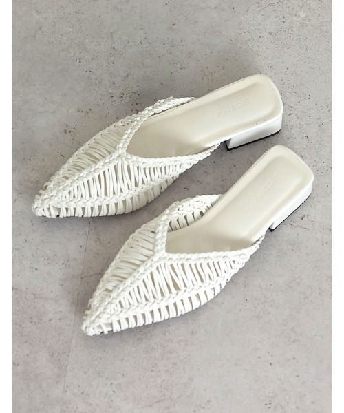 Re:EDIT（リエディ）の「[2025 SUMMER COLLECTION][大きいサイズ有]フェイクレザーメッシュポインテッドトゥローヒールサンダル（サンダル・レディース・ホワイト/ブルー/ブラック・SMALL/MEDIUM/LARGE/X-LARGE/XX-LARGE）」の2枚目の写真