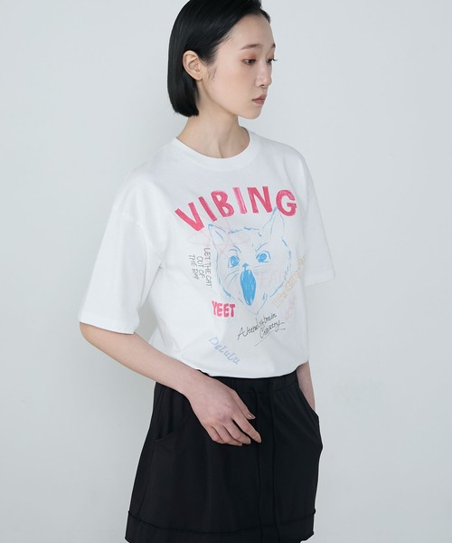 le ELMi(ルエルミ)の「【Uniquely bold design】Cat graphic short sleeve t-shirt / ピグメント加工 ヴィンテージライク キャット グラフィック 半袖Tシャツ(Tシャツ/カットソー・レディース・オフホワイト/ブラック・M/L)」の12枚目の写真