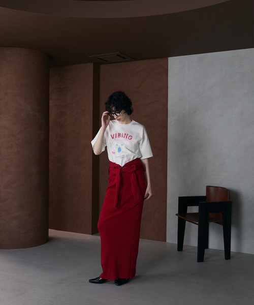 le ELMi(ルエルミ)の「【Uniquely bold design】Cat graphic short sleeve t-shirt / ピグメント加工 ヴィンテージライク キャット グラフィック 半袖Tシャツ(Tシャツ/カットソー・レディース・オフホワイト/ブラック・M/L)」の6枚目の写真