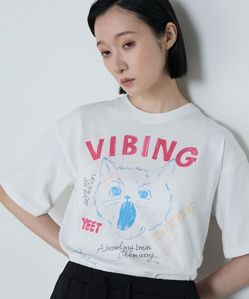 le ELMi(ルエルミ)の「【Uniquely bold design】Cat graphic short sleeve t-shirt / ピグメント加工 ヴィンテージライク キャット グラフィック 半袖Tシャツ(Tシャツ/カットソー・レディース・オフホワイト/ブラック・M/L)」の8枚目の写真