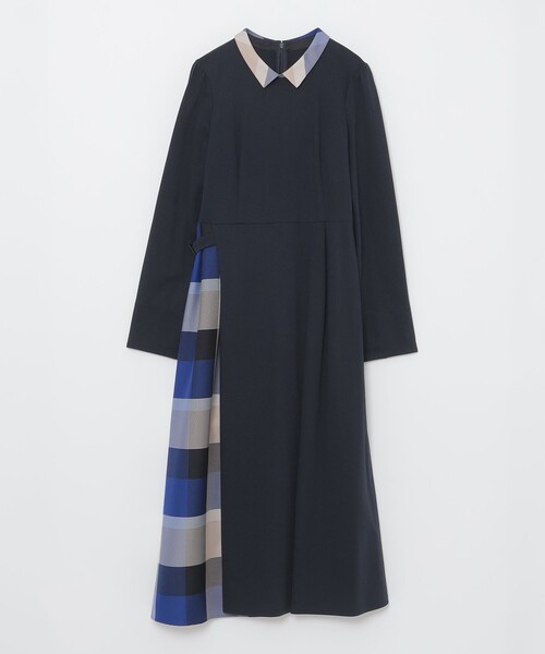 BLUE LABEL CRESTBRIDGE（ブルーレーベルクレストブリッジ）の「【一部店舗限定】ハイゲージポンチドレス（ワンピース・レディース・ダークネイビー/ブラック・40/38/36）」の17枚目の写真