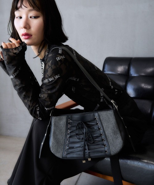 HARE（ハレ）の「デニムレースアップバッグ(HARE)（ハンドバッグ・レディース・ブルー/ブラック・FREE）」の6枚目の写真