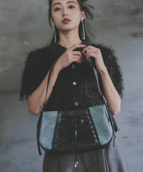 HARE（ハレ）の「デニムレースアップバッグ(HARE)（ハンドバッグ・レディース・ブルー/ブラック・FREE）」の13枚目の写真