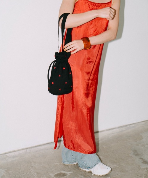 THEATRE PRODUCTS（シアタープロダクツ）の「ビーズエンブロイダリードローストリング巾着ﾊﾞｯｸﾞ（トートバッグ・レディース・ブラック/ホワイト/ブルー・FREE）」の14枚目の写真