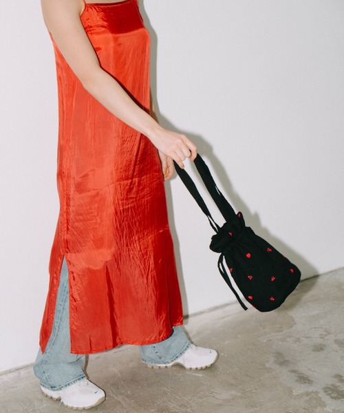 THEATRE PRODUCTS（シアタープロダクツ）の「ビーズエンブロイダリードローストリング巾着ﾊﾞｯｸﾞ（トートバッグ・レディース・ブラック/ホワイト/ブルー・FREE）」の16枚目の写真