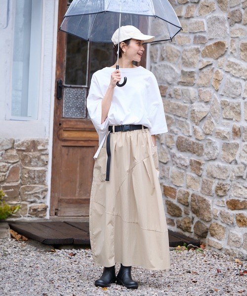 ever closet(エバークローゼット)の「はっ水 ボリュームスカート(スカート・レディース・カーキ/ベージュ・F)」の5枚目の写真