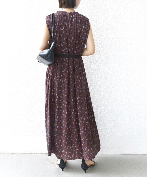 セール】〈手洗い可能〉割繊 フラワー プリント ノースリーブ