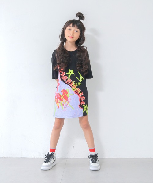 UNIT CHEST（ユニットチェスト）の「【UNIT CHEST】unique unisex T-shirt　VTFAコラボT ”Distiny is mine. ” by RIRIKA TOGUCHI（Tシャツ/カットソー・レディース・ホワイト/ブラック・S/M/L）」の11枚目の写真