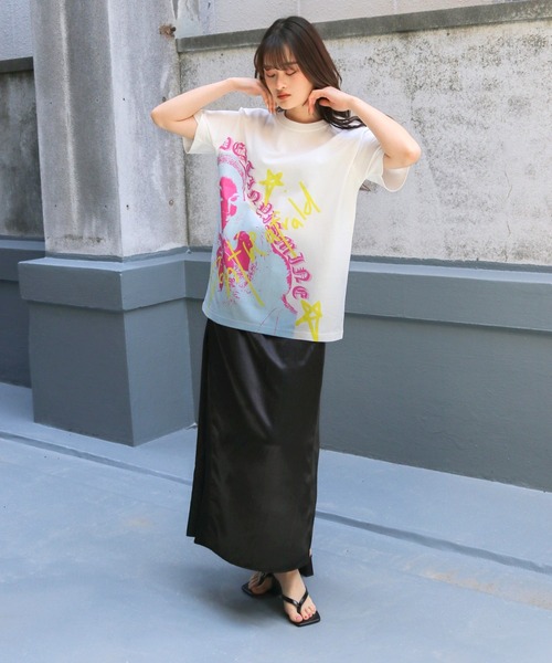 UNIT CHEST（ユニットチェスト）の「【UNIT CHEST】unique unisex T-shirt　VTFAコラボT ”Distiny is mine. ” by RIRIKA TOGUCHI（Tシャツ/カットソー・レディース・ホワイト/ブラック・S/M/L）」の18枚目の写真