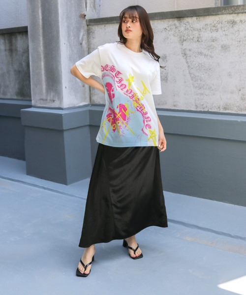 UNIT CHEST（ユニットチェスト）の「【UNIT CHEST】unique unisex T-shirt　VTFAコラボT ”Distiny is mine. ” by RIRIKA TOGUCHI（Tシャツ/カットソー・レディース・ホワイト/ブラック・S/M/L）」の17枚目の写真