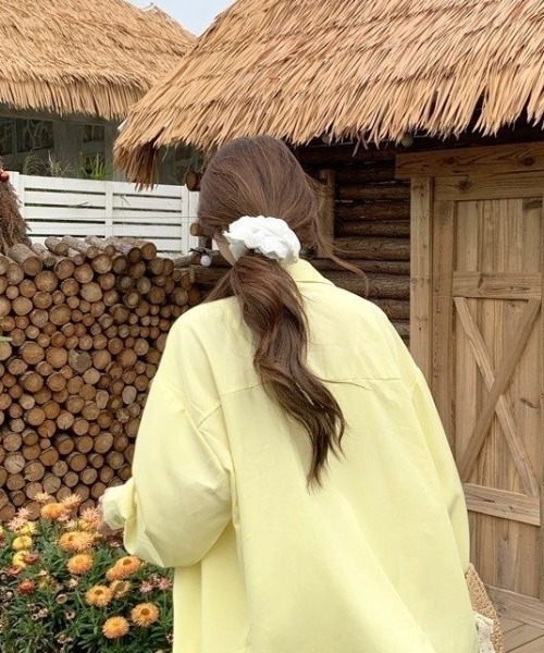 Achic(アシック)の「オーバーサイズフロントシャーリングリボンブラウスシャツ(シャツ/ブラウス・レディース・ブルー/イエロー・M)」の17枚目の写真