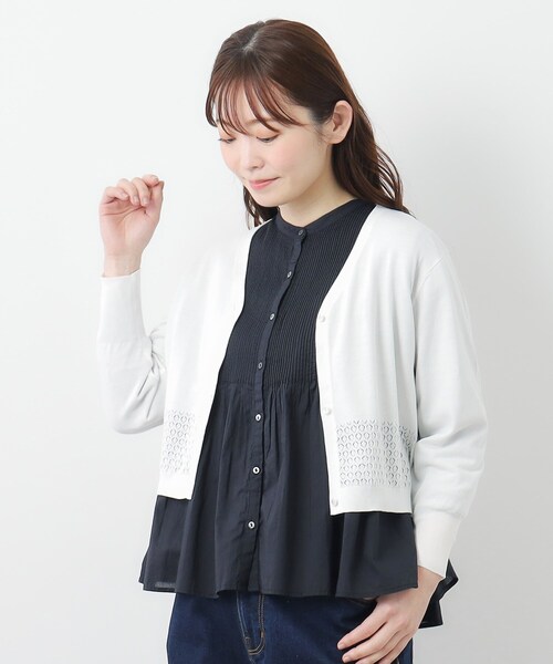 LAURA ASHLEY(ローラアシュレイ)の「【コットンシルク混/7分袖】透かし編みVネックカーディガン(カーディガン/ボレロ・レディース・ネイビー/オフホワイト/グリーン・40/38)」の4枚目の写真