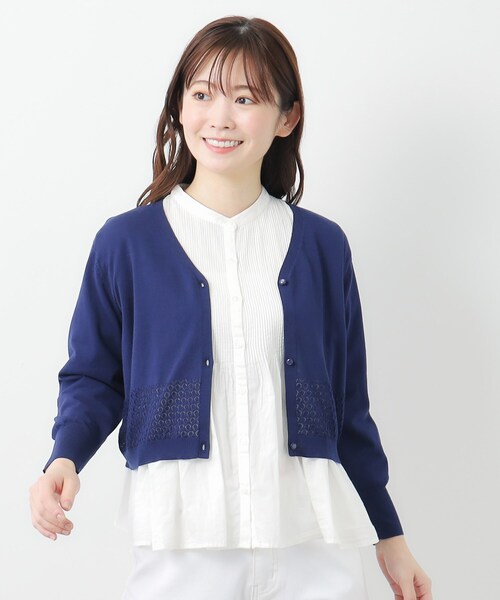 LAURA ASHLEY(ローラアシュレイ)の「【コットンシルク混/7分袖】透かし編みVネックカーディガン(カーディガン/ボレロ・レディース・ネイビー/オフホワイト/グリーン・40/38)」の13枚目の写真