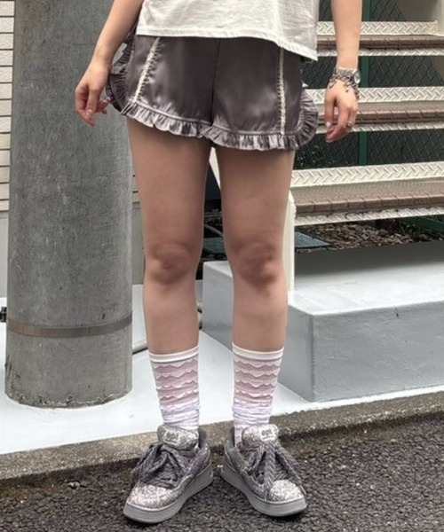 Candy Stripper（キャンディストリッパー）の「GLOSSY FRILL ショーツ（その他パンツ・レディース・ブルー/グレー/ブラック・FREE）」の3枚目の写真