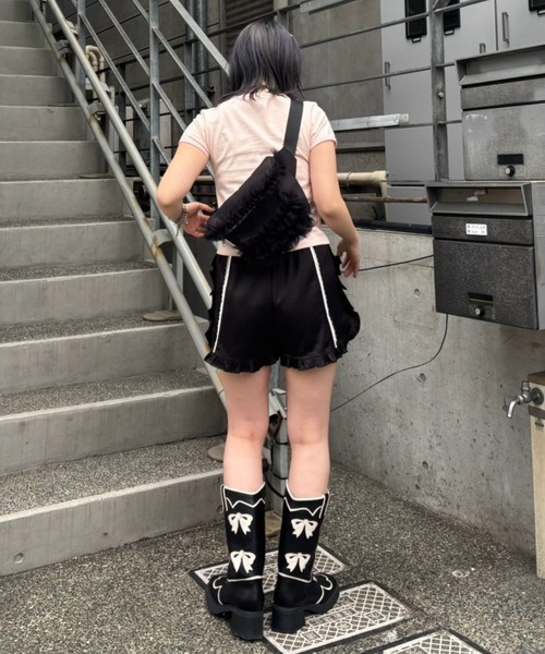 Candy Stripper（キャンディストリッパー）の「GLOSSY FRILL ショーツ（その他パンツ・レディース・ブルー/グレー/ブラック・FREE）」の15枚目の写真