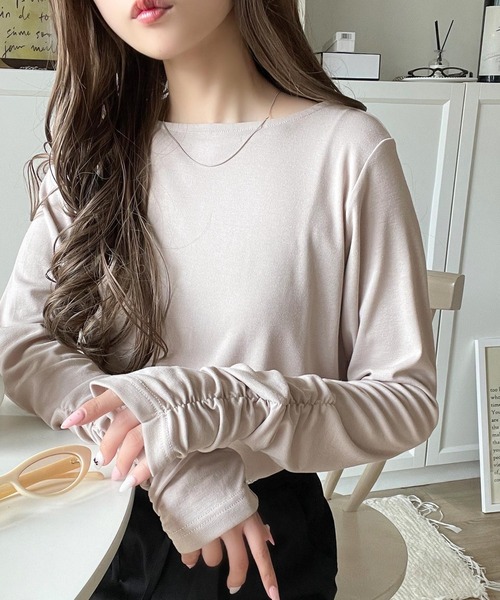 classicalelf(クラシカルエルフ)の「手元にニュアンスをプラス。袖シャーリングボートネックプルオーバー (長袖)(Tシャツ/カットソー・レディース・モカ/ブルー/ブラック/チャコール/オートミール/グレイッシュベージュ・X-LARGE/SMALL/MEDIUM/LARGE)」の6枚目の写真