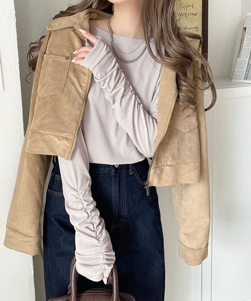 classicalelf(クラシカルエルフ)の「手元にニュアンスをプラス。袖シャーリングボートネックプルオーバー (長袖)(Tシャツ/カットソー・レディース・モカ/ブルー/ブラック/チャコール/オートミール/グレイッシュベージュ・X-LARGE/SMALL/MEDIUM/LARGE)」の18枚目の写真