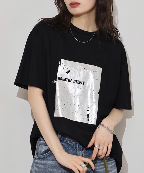 mitis(ミティス)の「mitis 冷感カノコ 箔プリントTシャツ(Tシャツ/カットソー・レディース・ホワイト×シルバー/ホワイト×ゴールド/ブラック×シルバー・M)」の1枚目の写真