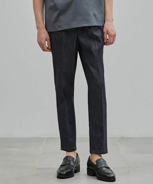 UNITED TOKYO（ユナイテッドトウキョウ）の「（WEB限定）9oz RAYON STRETCH テーパードデニム　伸縮性/日本製/色落ちしない/オフィスカジュアル/通勤（デニムパンツ・メンズ・ダークインディゴブルー/ブラック・1/2/3）」の2枚目の写真