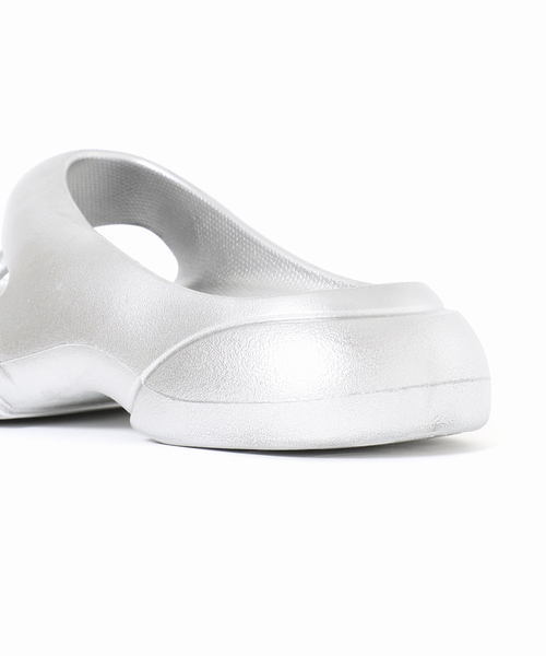 U by SPICK&SPAN(ユーバイスピックアンドスパン)の「PAES/ぺイズ New Flipflop Coating Line(サンダル・レディース・シルバー/ブラック・23cm/24cm/25cm)」の20枚目の写真