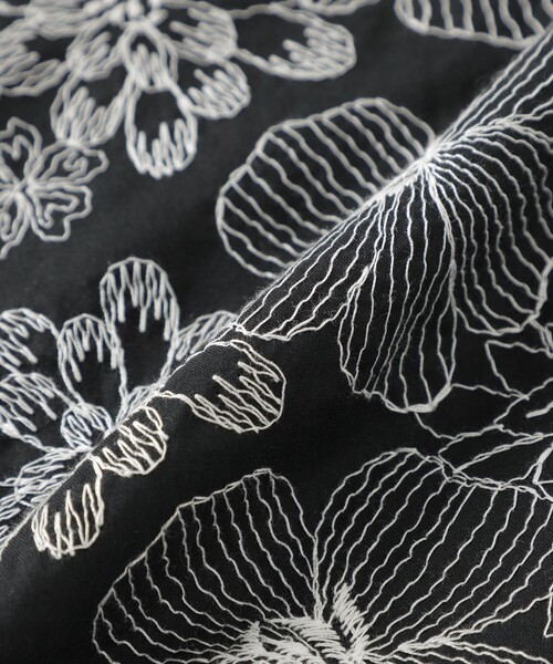 LOVELESS(ラブレス)の「フラワーエンブロイダリーオープンカラーショートスリーブシャツ(シャツ/ブラウス・メンズ・オフホワイト/ブラック・L/M)」の14枚目の写真