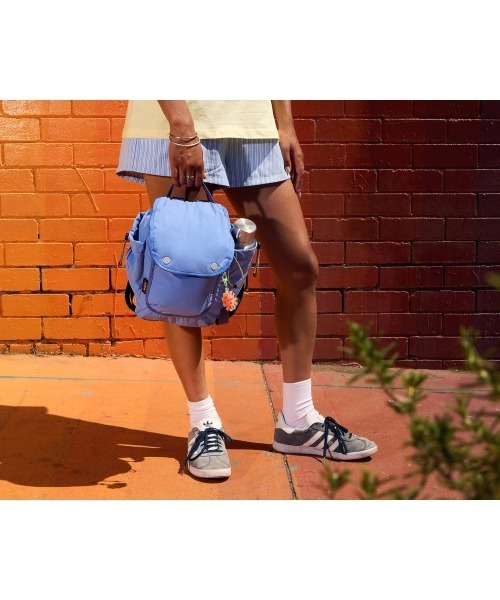 entre square(アントレスクエアー)の「Bellroy-バックパック/ミニバッグ Cinch Minipack オート(バックパック/リュック・レディース・ホワイト・ONE SIZE)」の13枚目の写真
