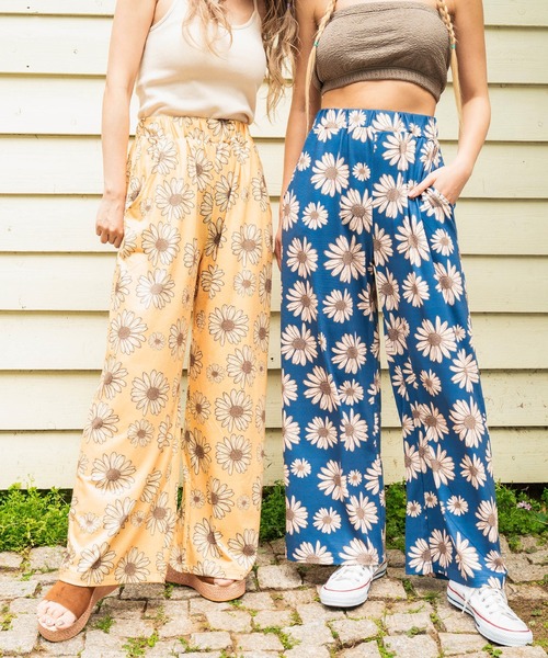 anap mimpi（アナップミンピ）の「デイジー プリント リラックス ワイド パンツ（スラックス・レディース・ネイビー/イエロー/テラコッタ・FREE）」の3枚目の写真