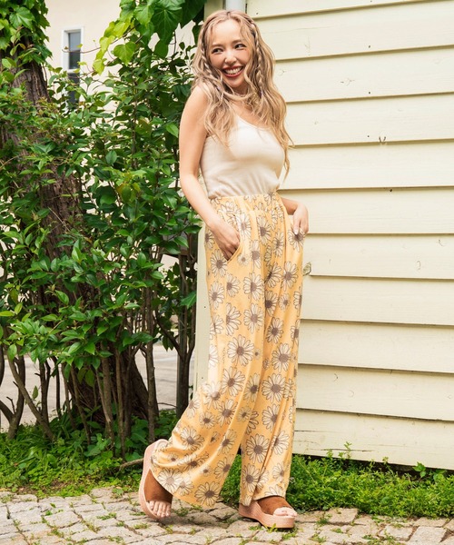 anap mimpi（アナップミンピ）の「デイジー プリント リラックス ワイド パンツ（スラックス・レディース・ネイビー/イエロー/テラコッタ・FREE）」の12枚目の写真