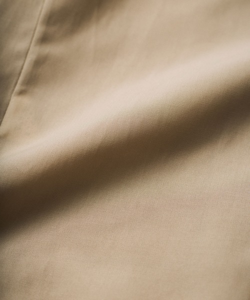 ADAM ET ROPE'（アダムエロペ）の「シアージャケット（テーラードジャケット・レディース・ブラック/ベージュ・38/36）」の3枚目の写真