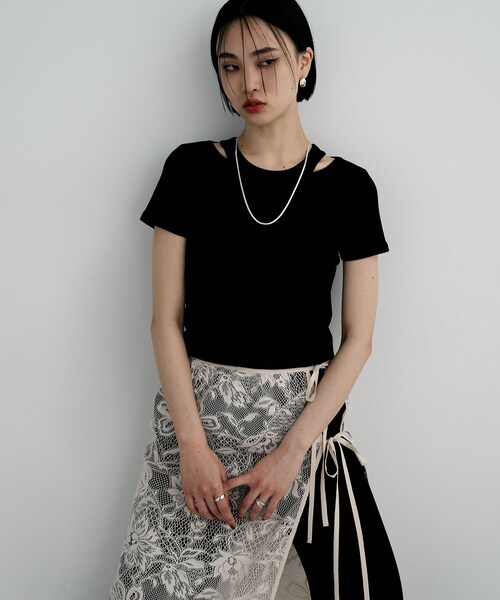 COCOSHNIK ONKITSCH(ココシュニックオンキッチュ)の「シルバー フラットオーバルクロスピアス(ピアス(両耳用)・レディース・シルバー・00)」の7枚目の写真