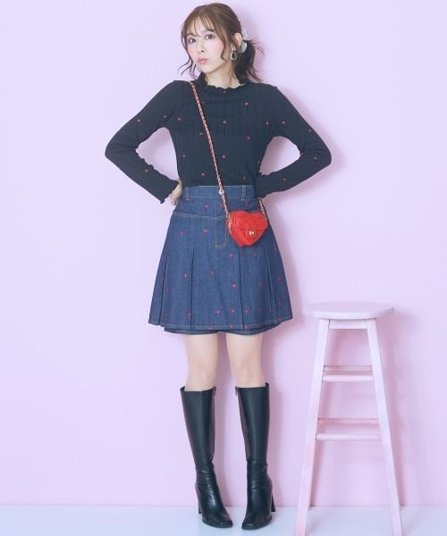 marun（マルン）の「＜大きいサイズ＞ハート刺しゅうボックスデニムスカパン marun（デニムスカート・レディース・ブルー/ブラック・LL/3L/4L/5L/L）」の11枚目の写真