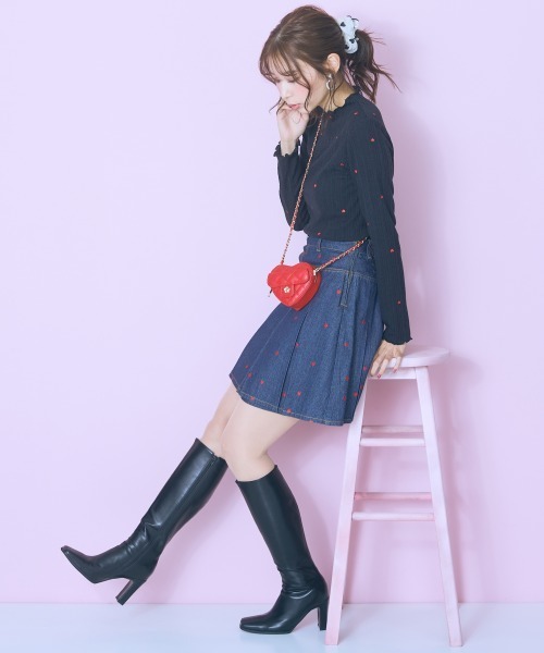 marun（マルン）の「＜大きいサイズ＞ハート刺しゅうボックスデニムスカパン marun（デニムスカート・レディース・ブルー/ブラック・LL/3L/4L/5L/L）」の20枚目の写真