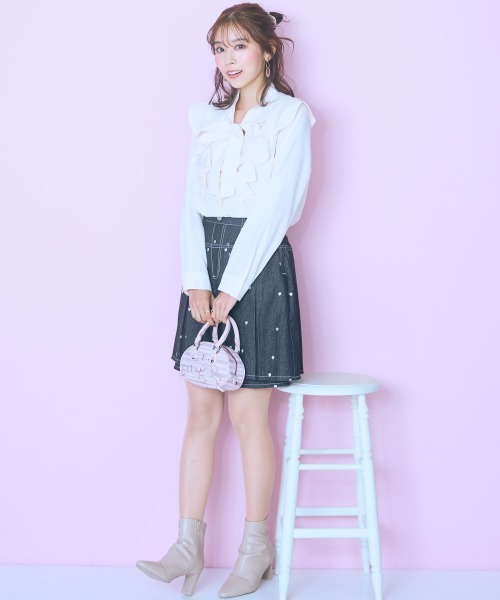 marun（マルン）の「＜大きいサイズ＞ハート刺しゅうボックスデニムスカパン marun（デニムスカート・レディース・ブルー/ブラック・LL/3L/4L/5L/L）」の12枚目の写真