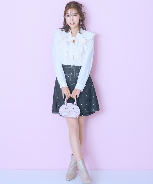 marun（マルン）の「＜大きいサイズ＞ハート刺しゅうボックスデニムスカパン marun（デニムスカート・レディース・ブルー/ブラック・LL/3L/4L/5L/L）」の6枚目の写真