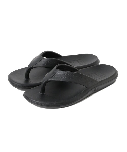 Ray BEAMS（レイビームス）の「【8/6 再値下げ】ISLAND SLIPPER / 202 EVA トング サンダル（サンダル・レディース・ベージュ/ブラック・5/6/7）」の2枚目の写真
