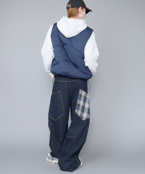 SPINNS（スピンズ）の「バルーンデニムパンツ/チェック/カーブ・バレルシルエット（デニムパンツ・メンズ・ネイビー系1/ネイビー系/ブラック×レッド・L/M）」の16枚目の写真