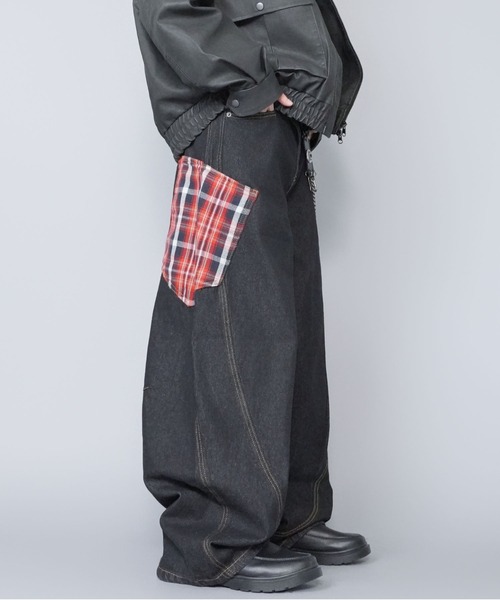 SPINNS（スピンズ）の「バルーンデニムパンツ/チェック/カーブ・バレルシルエット（デニムパンツ・メンズ・ネイビー系1/ネイビー系/ブラック×レッド・L/M）」の21枚目の写真