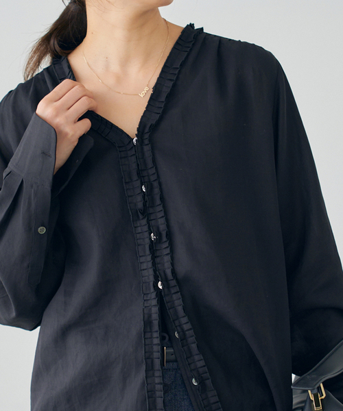 IENA タックフリルブラウス　ブラック イエナ IENA 《追加予約》タックフリルブラウス （ブラック