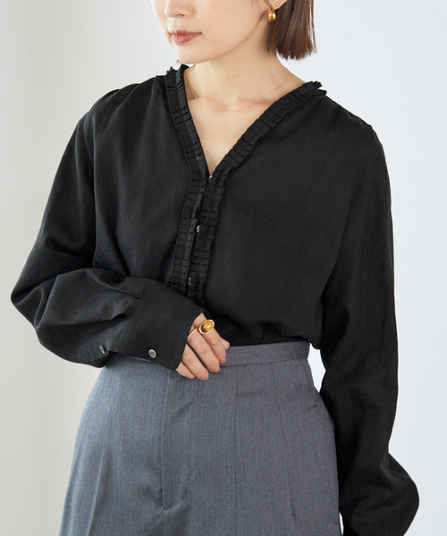 IENA タックフリルブラウス　ブラック 追加》タックフリルブラウス（シャツ/ブラウス）｜IENA（イエナ