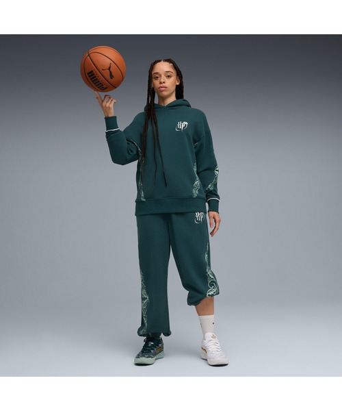 PUMA(プーマ)の「PUMA プーマ ウィメンズ バスケットボール Hoops x ハリーポッター フーディ(Tシャツ/カットソー・レディース・グリーン・X-SMALL/LARGE/SMALL/MEDIUM)」の3枚目の写真