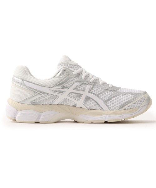 ASICS(アシックス)の「asics GEL-CUMULUS 16 / アシックス ゲル-キュムラス 16(スニーカー・メンズ・ホワイト・24.0cm/23.5cm/23.0cm/29.5cm/29.0cm/28.5cm/28.0cm/27.5cm/27.0cm/26.5cm/26.0cm/25.5cm/25.0cm/24.5cm)」の5枚目の写真