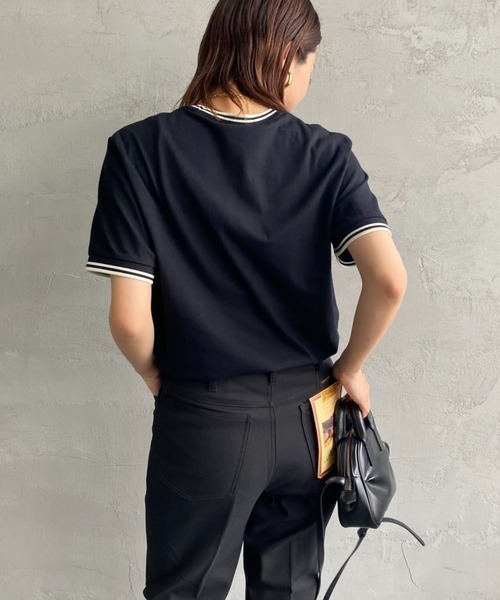FRED PERRY（フレッドペリー）の「[FRED PERRY/フレッドペリー] ツインティップライン ワンポイントロゴ刺繍Tシャツ M1588（Tシャツ/カットソー・レディース・ブラック/ホワイト/ネイビー・XL/L/M/S/XS）」の8枚目の写真