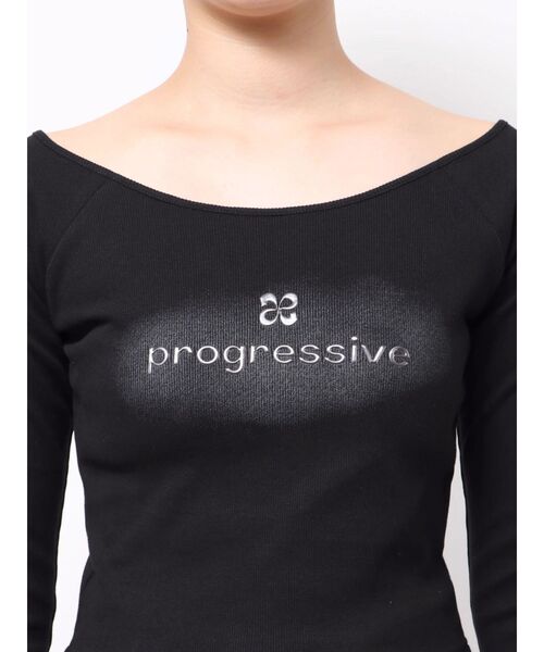 EMODA(エモダ)の「ロゴクロップドロングスリーブTシャツ(Tシャツ/カットソー・レディース・グレー/レッド/ブラック・FREE)」の12枚目の写真