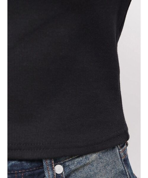 EMODA(エモダ)の「ロゴクロップドロングスリーブTシャツ(Tシャツ/カットソー・レディース・グレー/レッド/ブラック・FREE)」の10枚目の写真