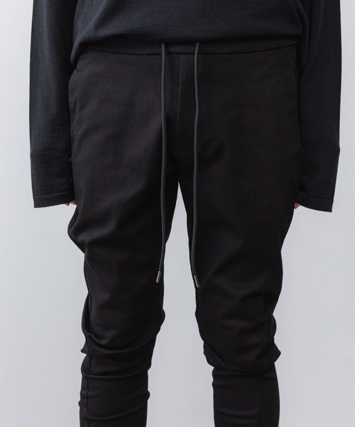 ATTACHMENT(アタッチメント)の「【 LIMITED 】ラバーストレッチツイル スリーディメンショナルパンツ / RUBBER STRETCH TWILL THREE DIMENSIONAL PANTS(その他パンツ・メンズ・ブラック・1/2/3/4)」の7枚目の写真
