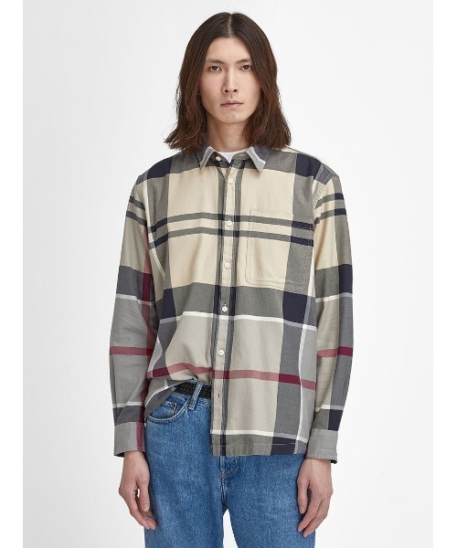 Barbour(バブアー)の「Renford タータン チェック シャツ(オーバーサイズフィット)(シャツ/ブラウス・メンズ・オリーブ/グリーン/レッド/ベージュ・34/36/38/40)」の1枚目の写真